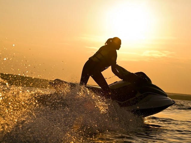 Jetskiing